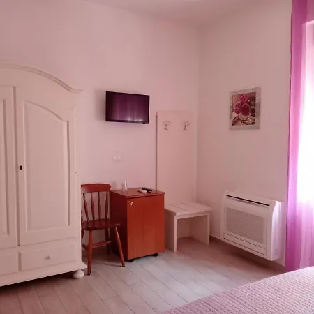Nocleg ze śniadaniem Casa Nova 3*