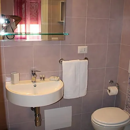 לינה וארוחת בוקר Casa Nova